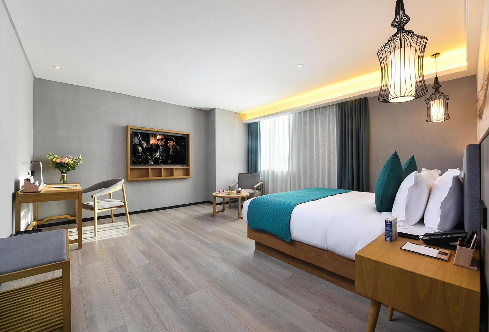 Mehood Lestie International Hotel Nancun Wanbo Metro Station Branch - Free Shuttle Bus To Canton Fair Complex During Canton Fair Period & Free Breakfast & Free Afternoon Tea & Free Midnight Snack & Free Vpn Internet Access Eksteriør billede