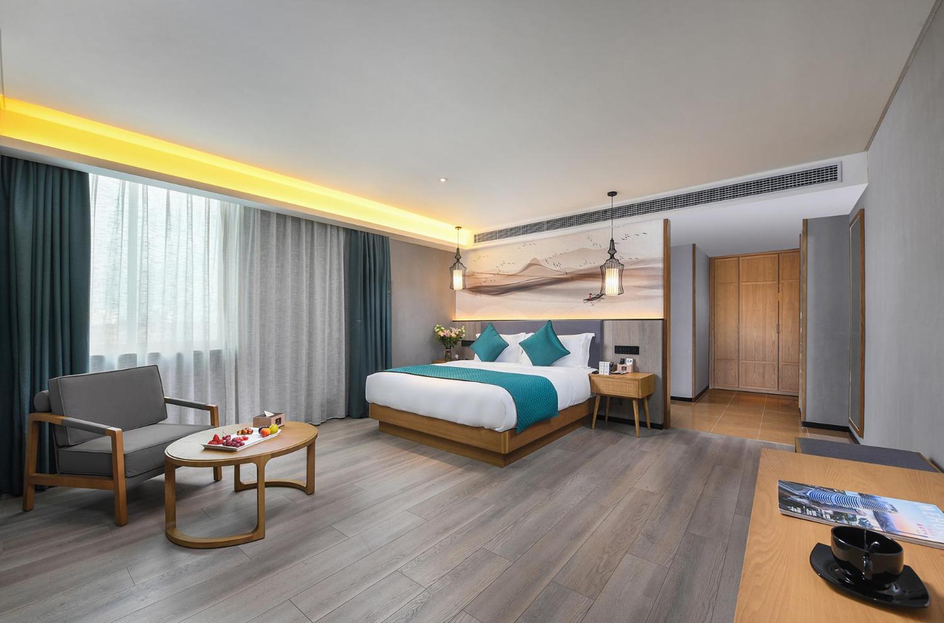 Mehood Lestie International Hotel Nancun Wanbo Metro Station Branch - Free Shuttle Bus To Canton Fair Complex During Canton Fair Period & Free Breakfast & Free Afternoon Tea & Free Midnight Snack & Free Vpn Internet Access Eksteriør billede