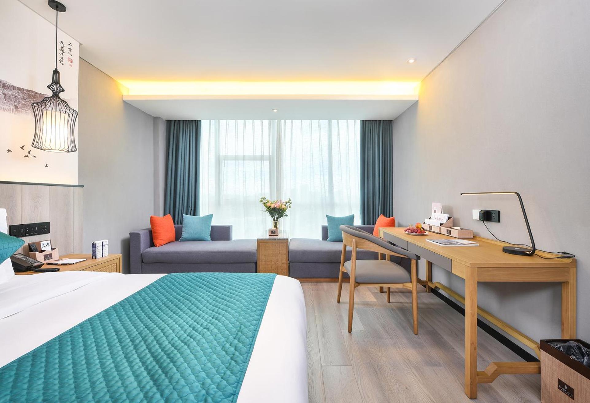 Mehood Lestie International Hotel Nancun Wanbo Metro Station Branch - Free Shuttle Bus To Canton Fair Complex During Canton Fair Period & Free Breakfast & Free Afternoon Tea & Free Midnight Snack & Free Vpn Internet Access Eksteriør billede