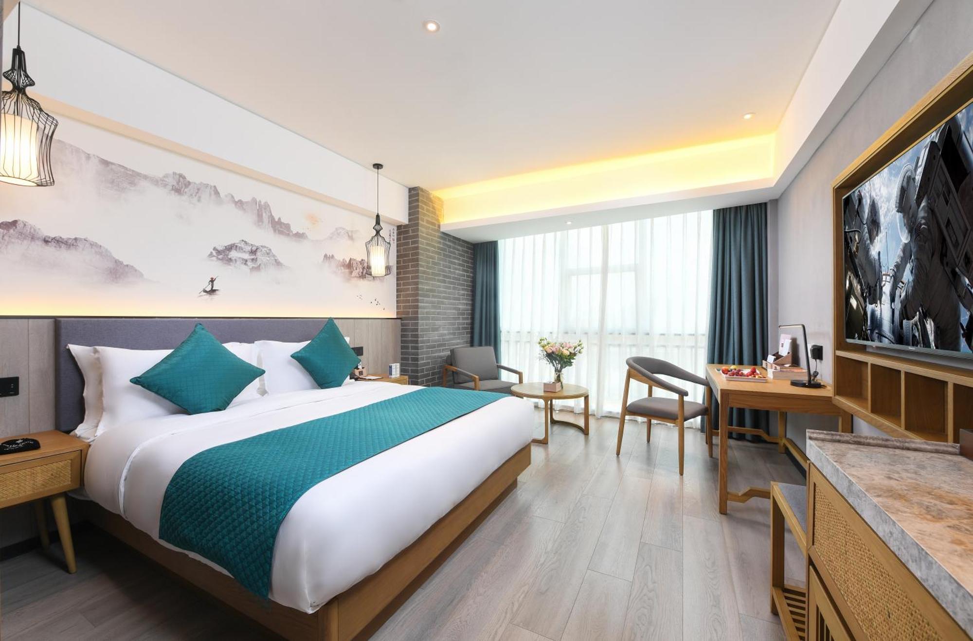Mehood Lestie International Hotel Nancun Wanbo Metro Station Branch - Free Shuttle Bus To Canton Fair Complex During Canton Fair Period & Free Breakfast & Free Afternoon Tea & Free Midnight Snack & Free Vpn Internet Access Eksteriør billede
