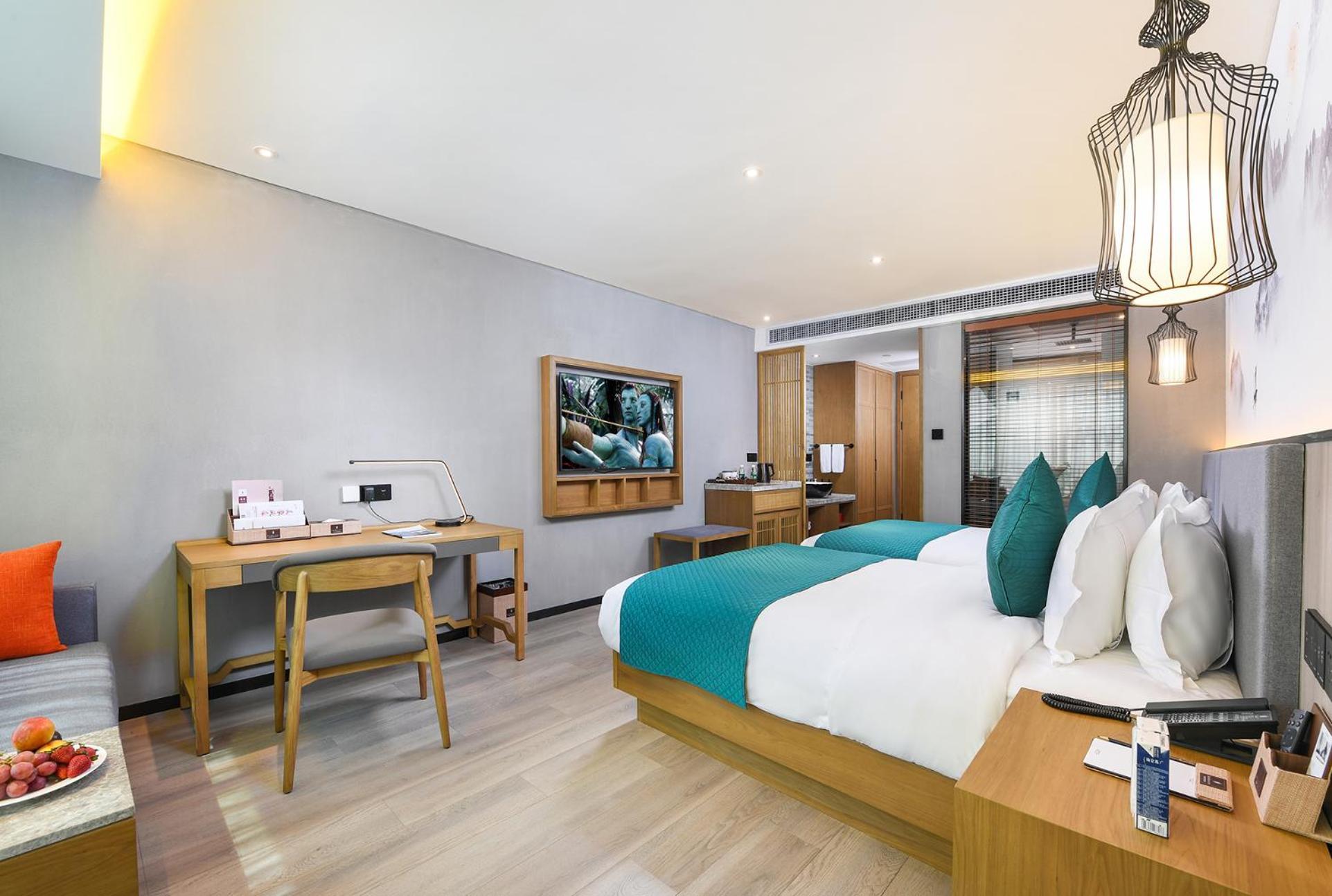 Mehood Lestie International Hotel Nancun Wanbo Metro Station Branch - Free Shuttle Bus To Canton Fair Complex During Canton Fair Period & Free Breakfast & Free Afternoon Tea & Free Midnight Snack & Free Vpn Internet Access Eksteriør billede