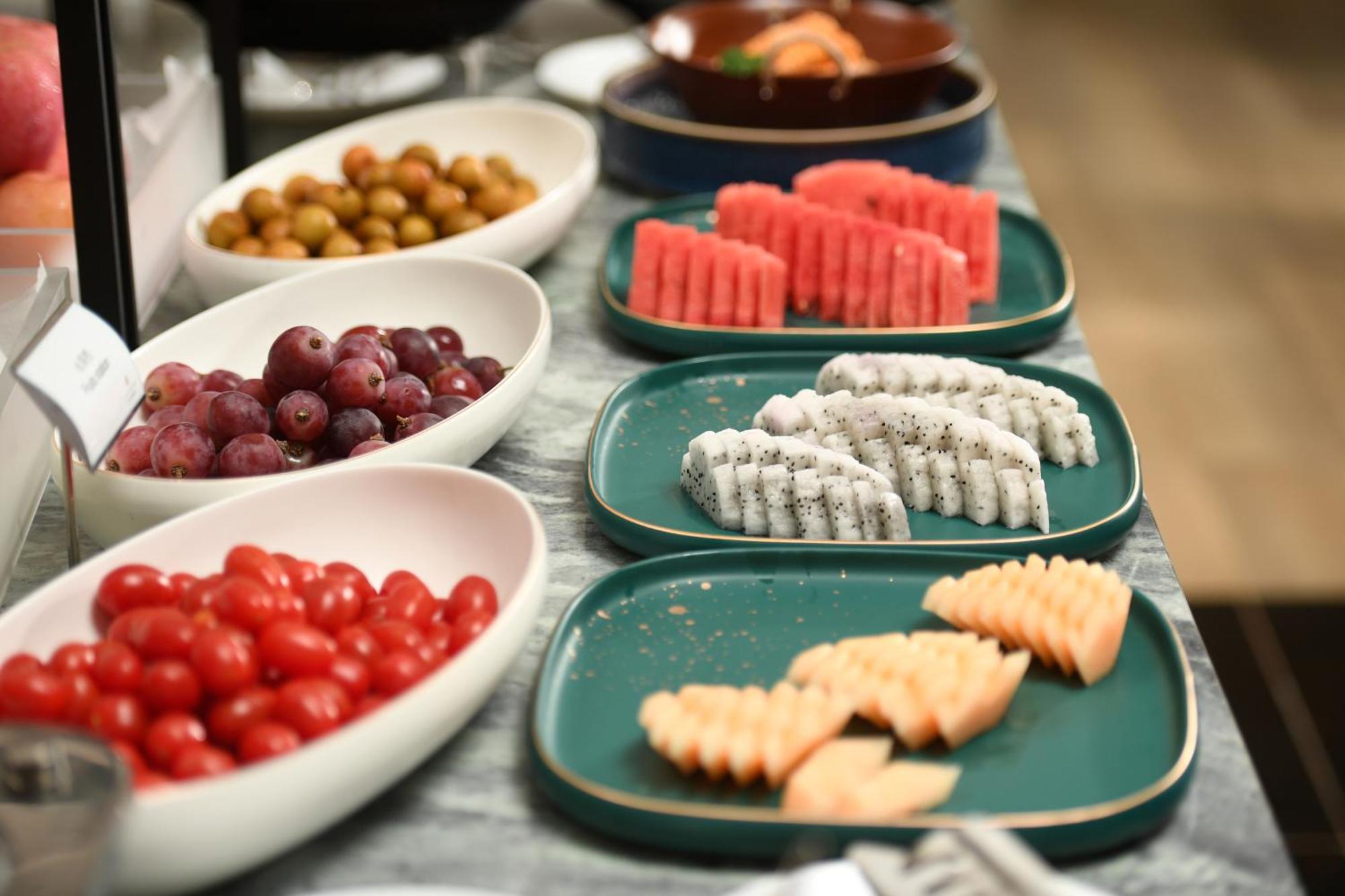 Mehood Lestie International Hotel Nancun Wanbo Metro Station Branch - Free Shuttle Bus To Canton Fair Complex During Canton Fair Period & Free Breakfast & Free Afternoon Tea & Free Midnight Snack & Free Vpn Internet Access Eksteriør billede