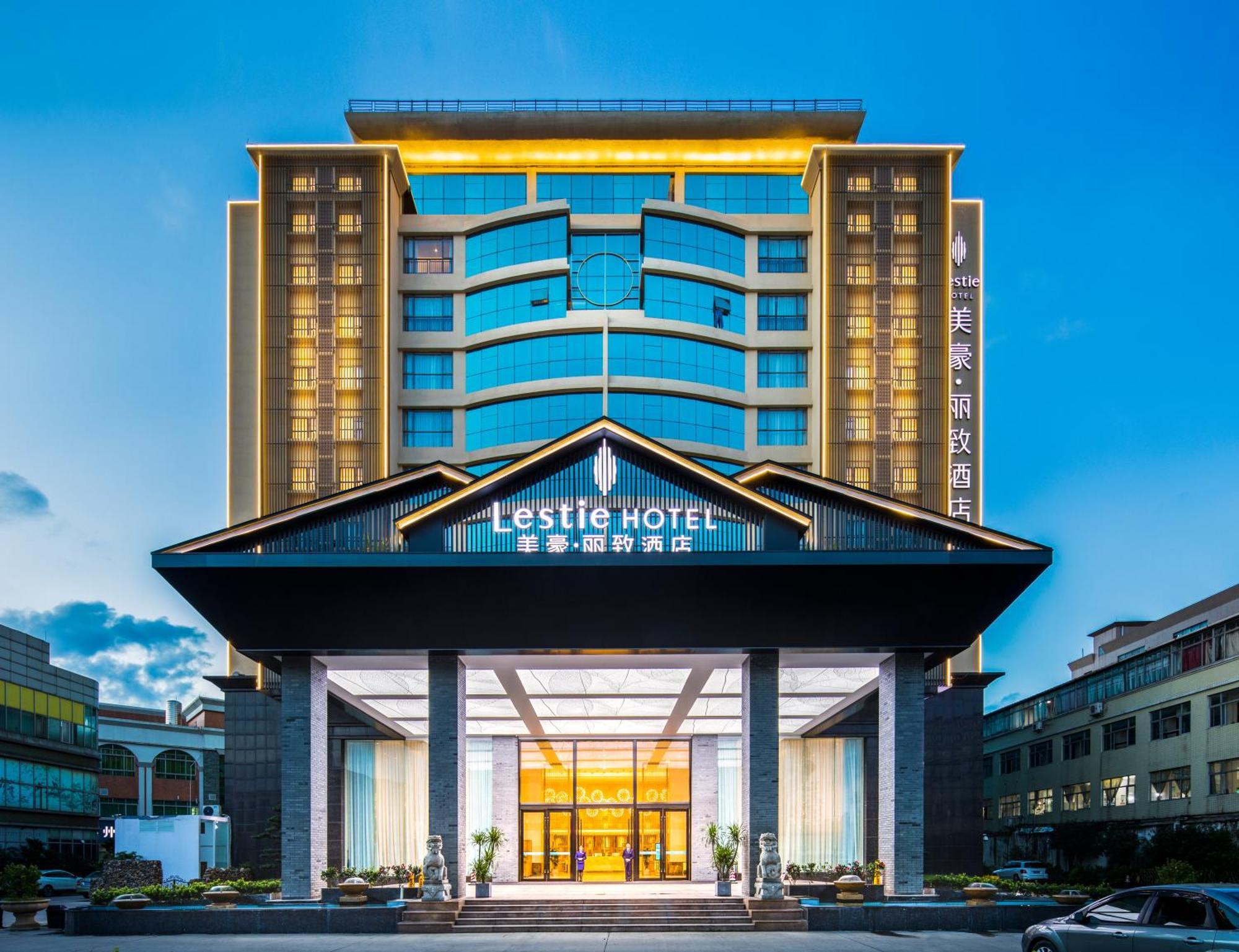 Mehood Lestie International Hotel Nancun Wanbo Metro Station Branch - Free Shuttle Bus To Canton Fair Complex During Canton Fair Period & Free Breakfast & Free Afternoon Tea & Free Midnight Snack & Free Vpn Internet Access Eksteriør billede